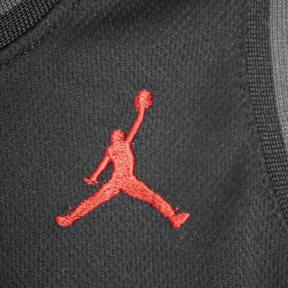 Air Jordan 23 Basketball Jersey Black Red Toddler Boys Small 4-5 Years Jump Man - Picture 10 of 10